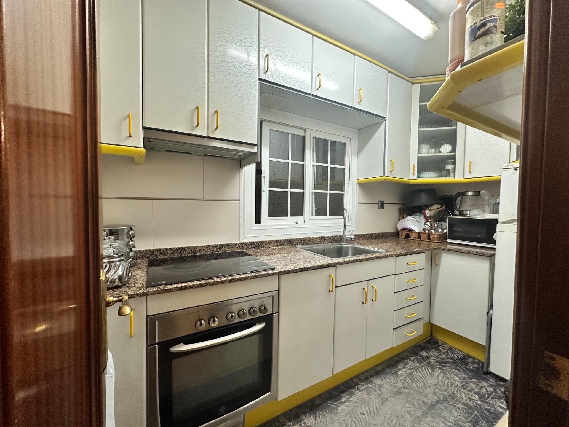 Kitchen of Flat for sale in Santa Coloma de Gramenet  with Parquet flooring