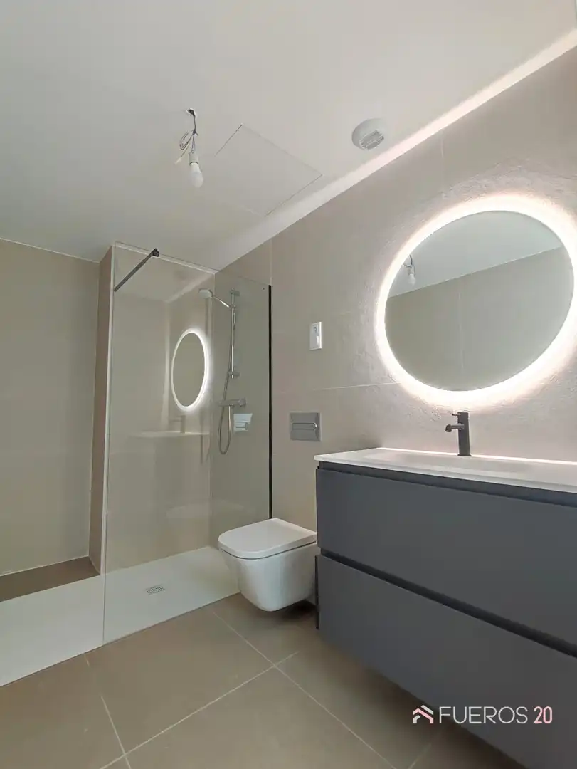 Baño de Casa adosada en venta en Zierbena con Calefacción, Jardín privado y Terraza