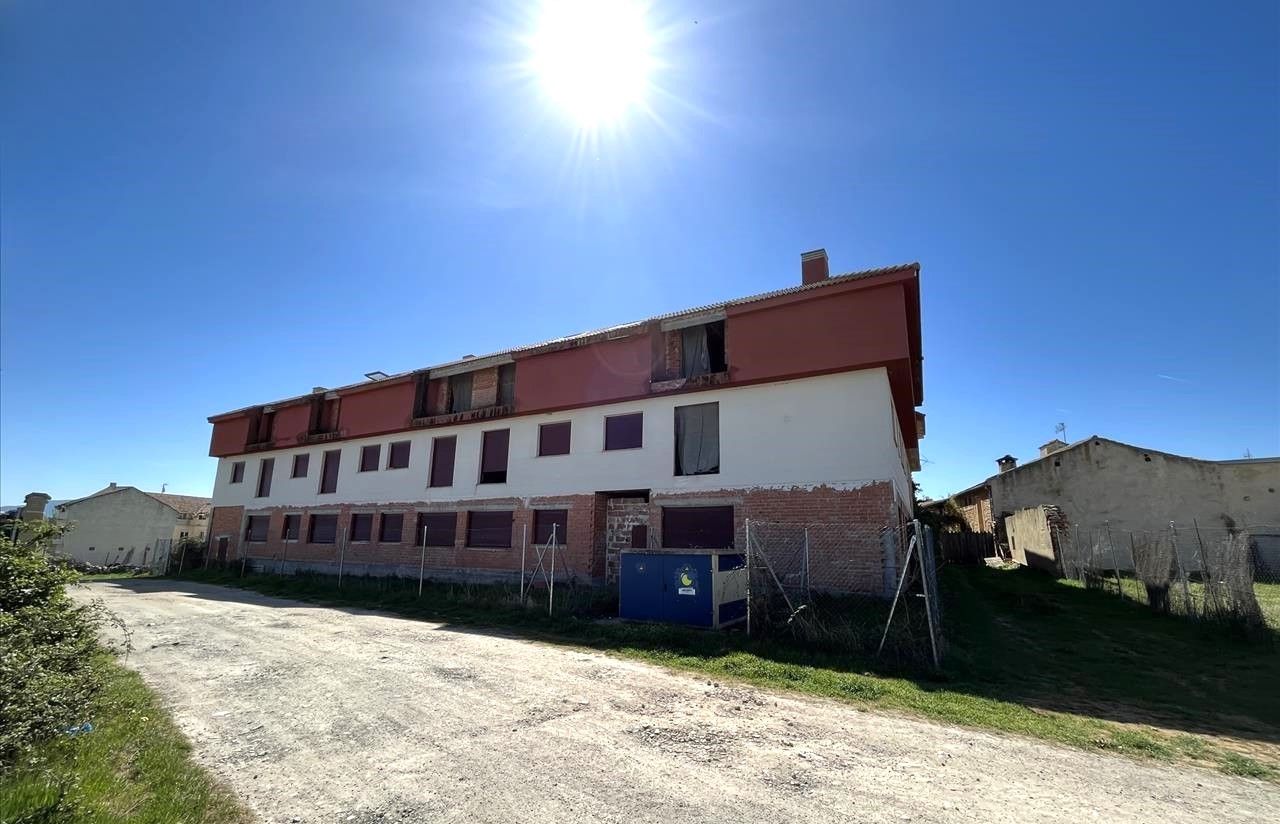 Exterior view of Single-family semi-detached for sale in Espirdo