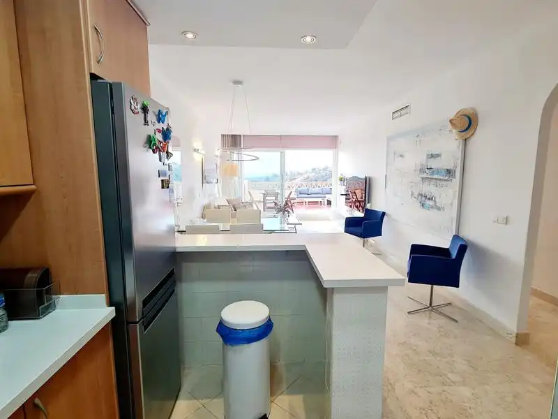 Apartamento con balcón en alquiler en Elviria - Cabopino, imagen 17