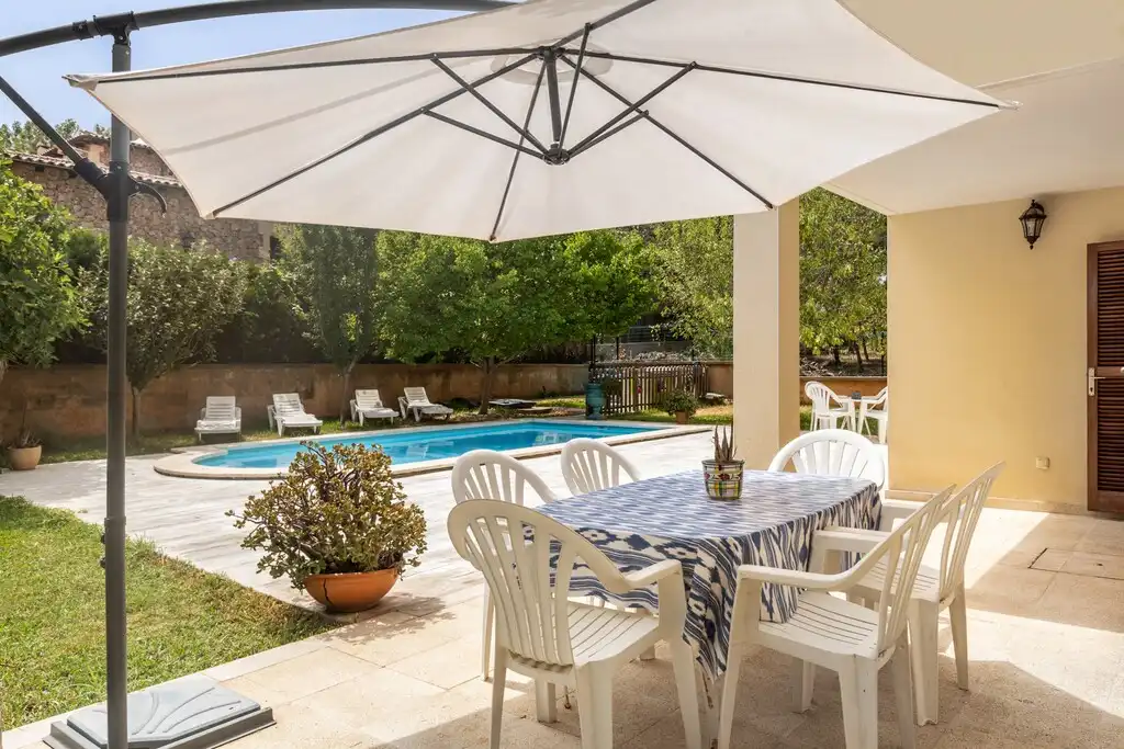 Terrassa de Casa o xalet en venda en Alcúdia amb Jardí privat, Terrassa i Piscina