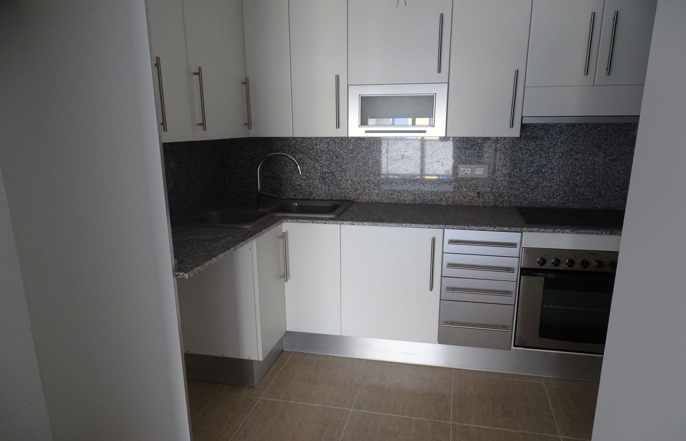 Cuina de Apartament en venda en Sant Carles de la Ràpita amb Terrassa i Balcó