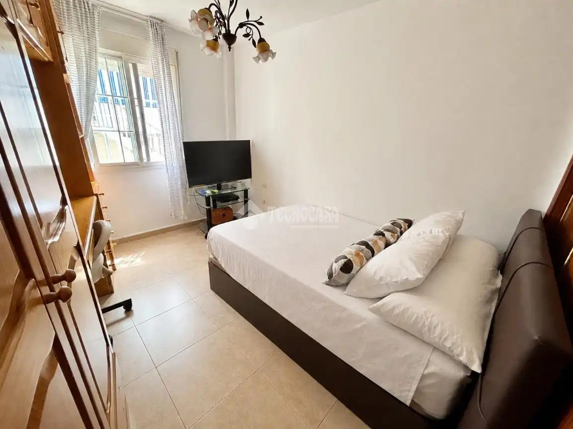Bedroom of Flat for sale in Benalmádena