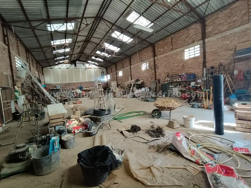 Nave industrial en venta en N/A, La Cava - Fardachón
