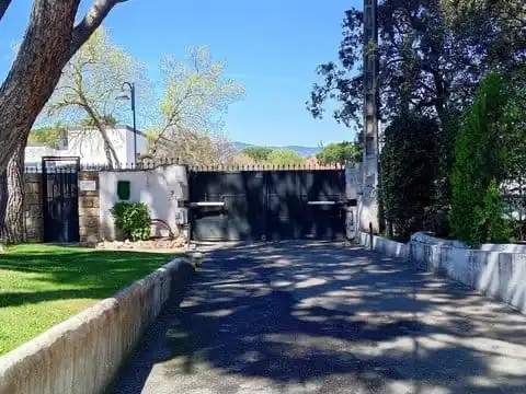 Vista exterior de Piso en venta en Galapagar con Calefacción, Parquet y Terraza