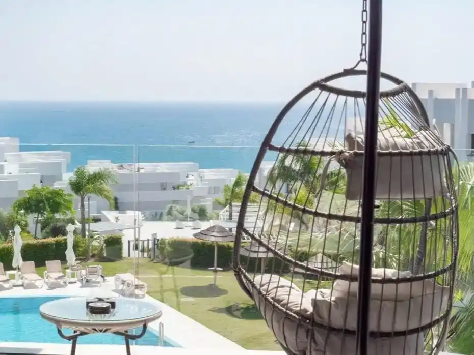 Terraza de Piso en venta en Manilva con Aire acondicionado, Terraza y Piscina