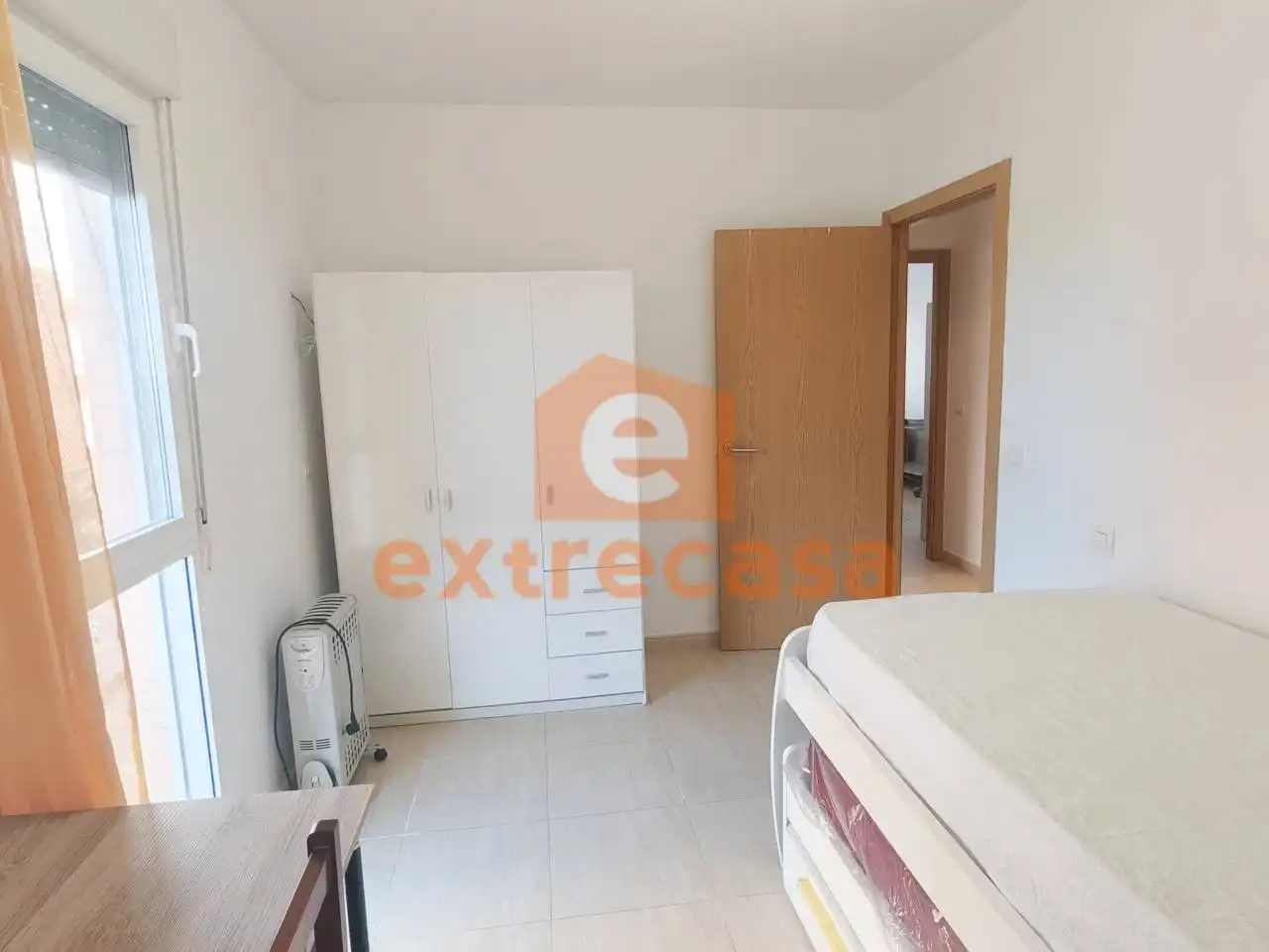 Schlafzimmer von Wohnung zur Miete in Badajoz mit Möbliert