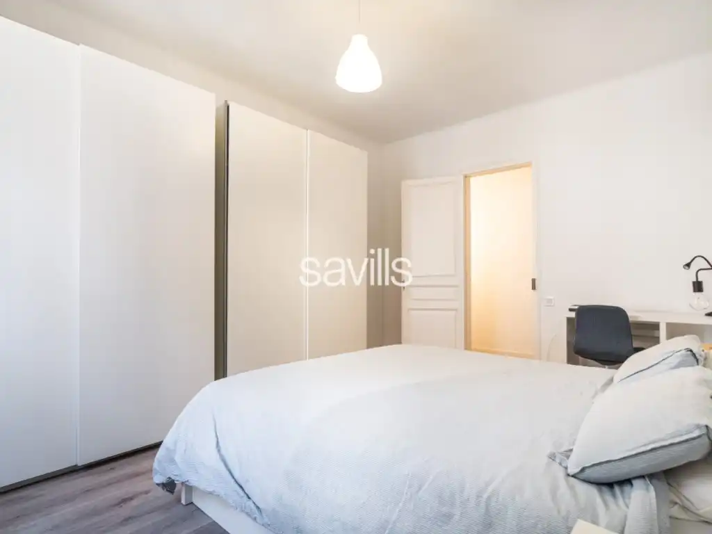 Schlafzimmer von Wohnungen zum Verkauf in Barcelona mit Möbliert und Balkon