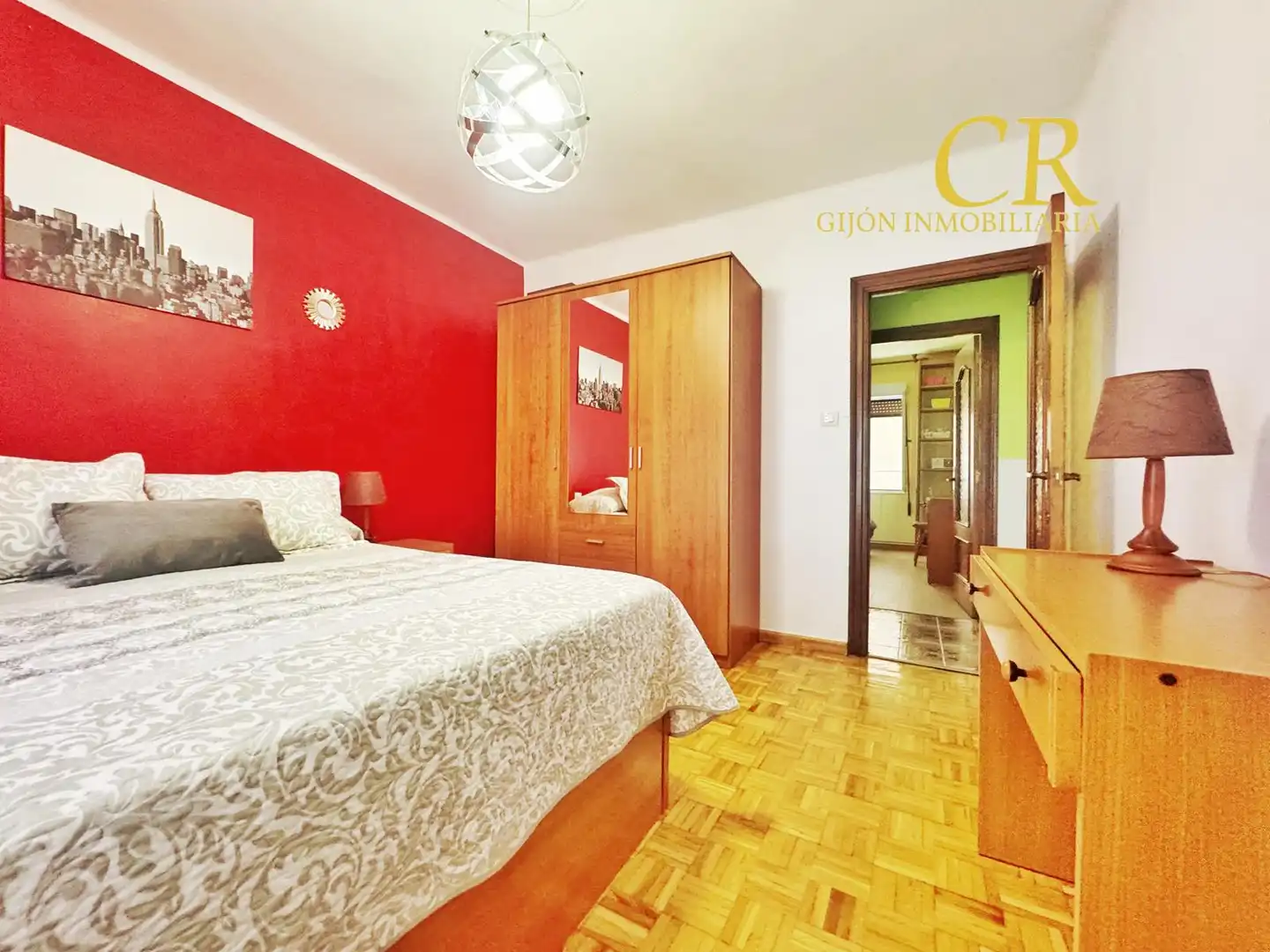 Habitación de Piso en venta en Gijón  con Calefacción, Terraza y Amueblado