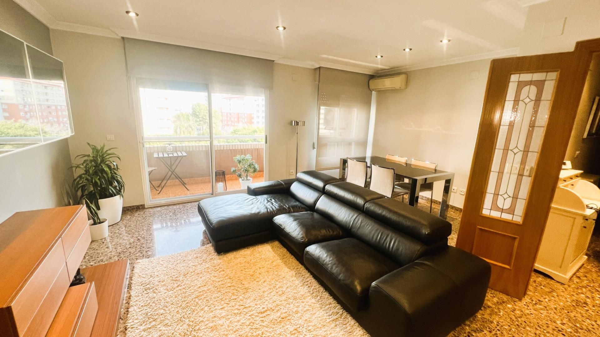 Living room of Flat for sale in Castellón de la Plana / Castelló de la Plana  with Air Conditioner, Heating and Private garden