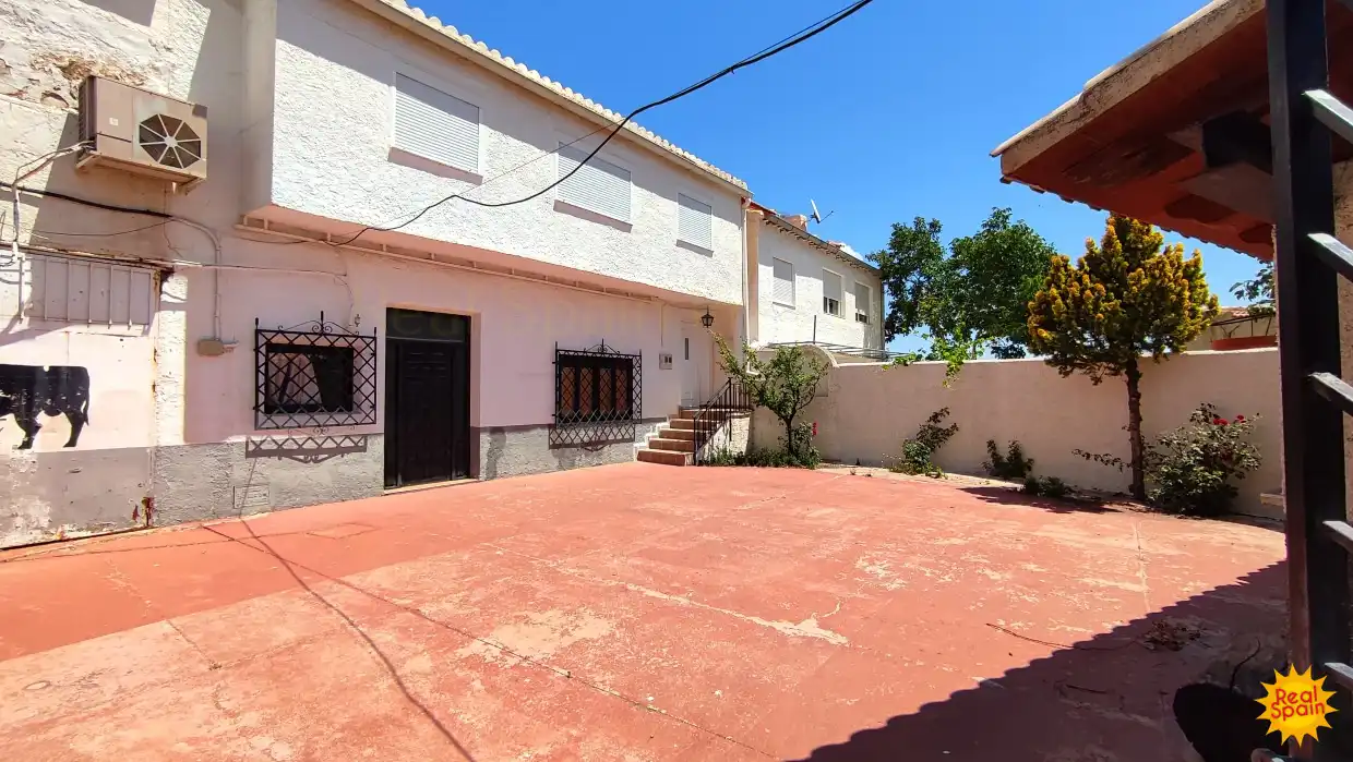 Vista exterior de Local en venta en María con Terraza