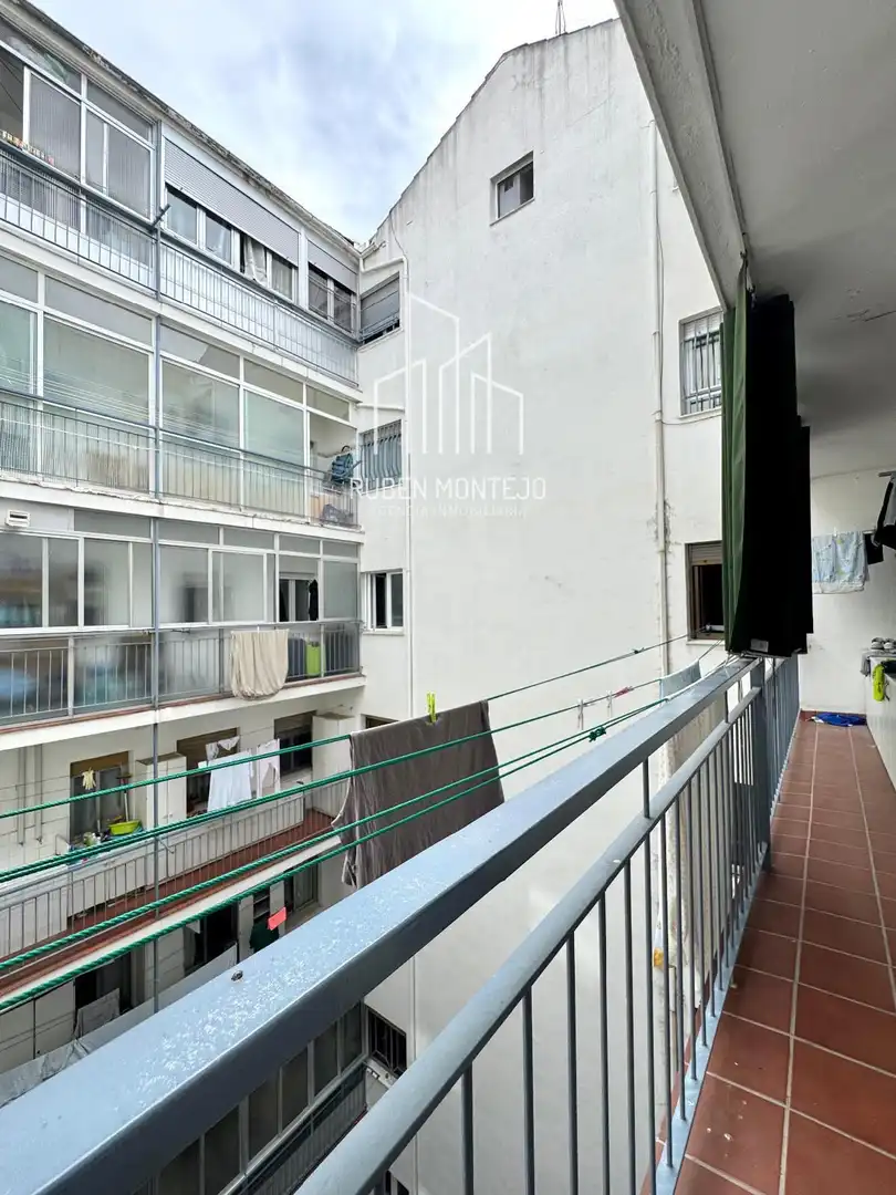 Flat for rent in Villamayor, Carmelitas