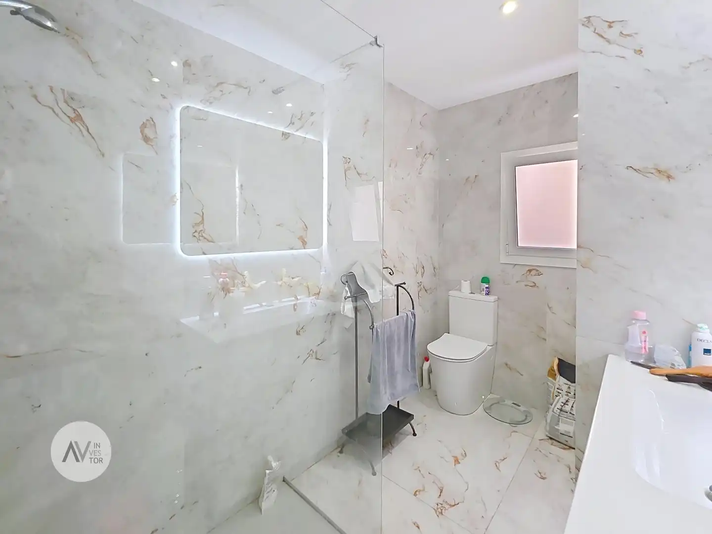 Baño de Ático en venta en Barcelona con Aire acondicionado, Calefacción y Amueblado
