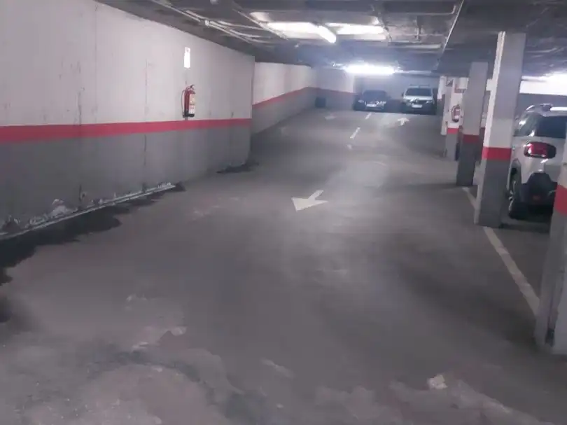 Parkplatz von Garage zum Verkauf in Leganés mit Alarm
