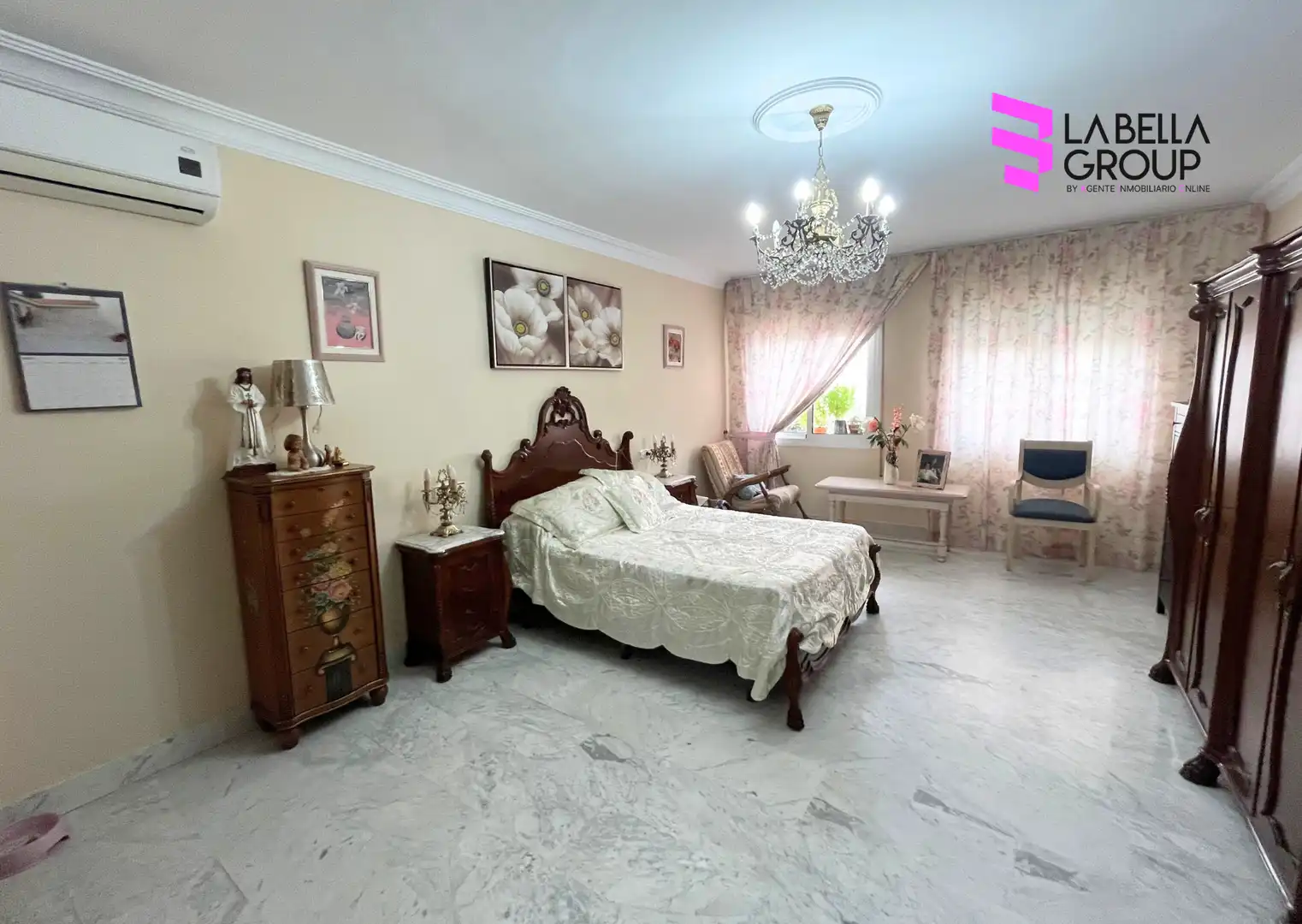 Dormitori de Casa o xalet en venda en Alhaurín de la Torre amb Aire condicionat, Jardí privat i Terrassa