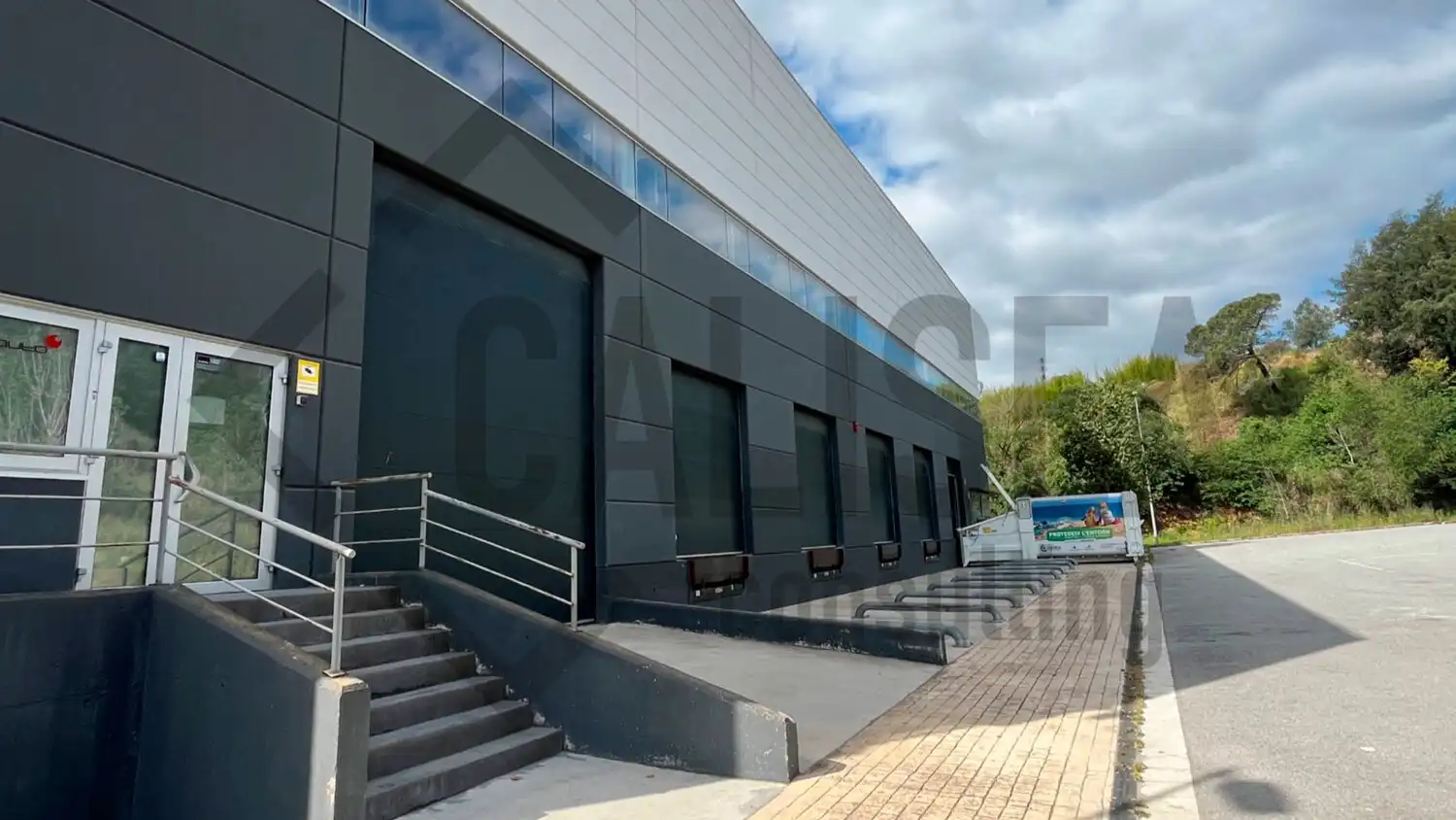 Nau industrial de lloguer a Carrer la Tecnologia 28, imagen 3