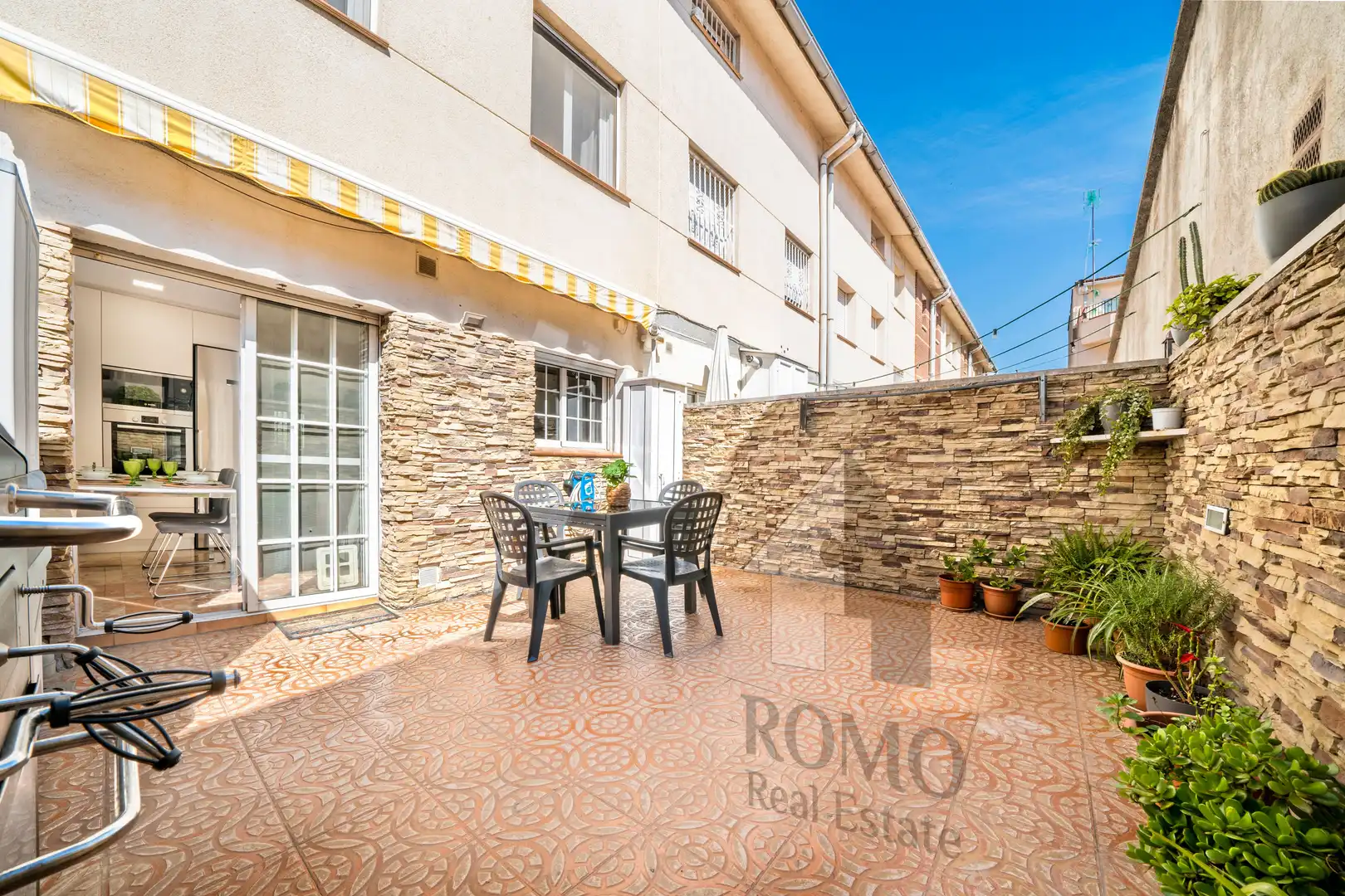 Casa adosada en venta en Plaça Ponent, La Llagosta