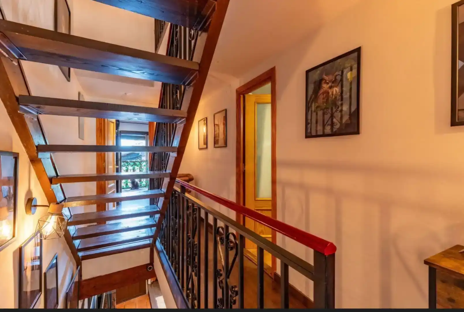 Casa adosada en venda en Valverde de la Vera amb Aire condicionat, Parquet i Moblat