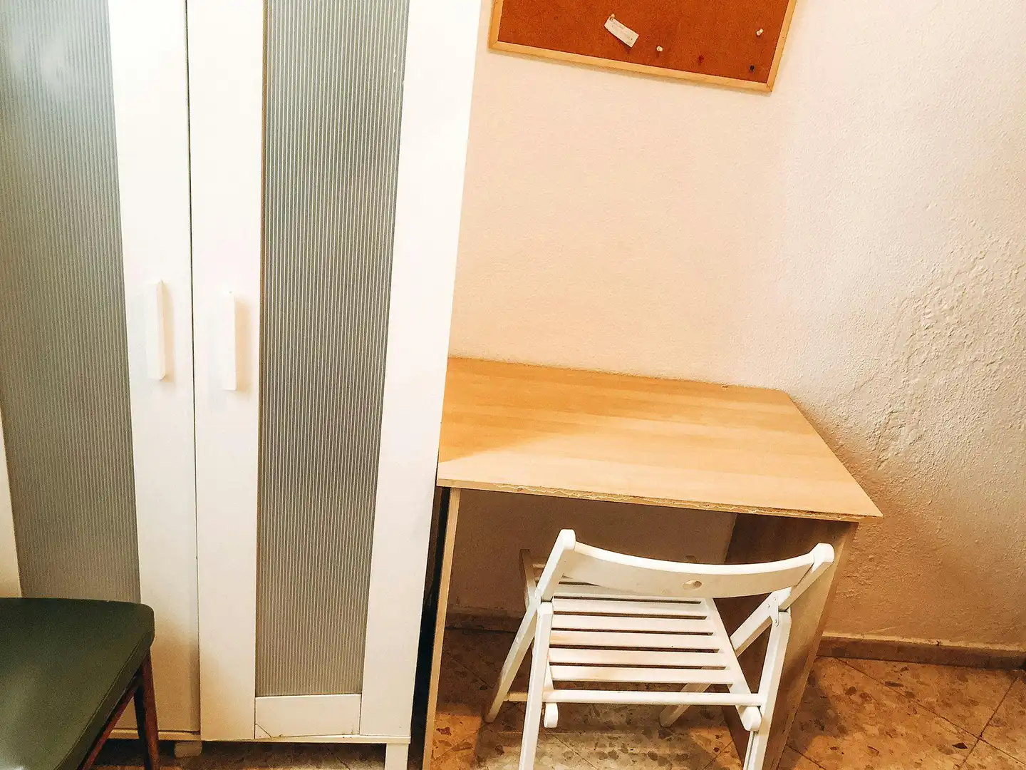 Schlafzimmer von Wohnung zur untervermieten in  Sevilla Capital mit Möbliert, Waschmaschine und Fernseher