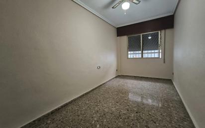 Dormitori de Casa o xalet en venda en  Murcia Capital amb Terrassa i Forn