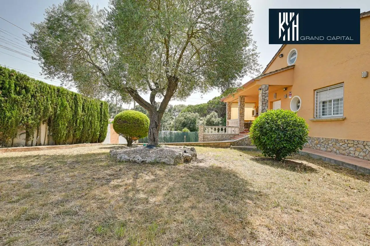 Casa con terraza en venta en Urbanització Llac del Cigne, imagen 11