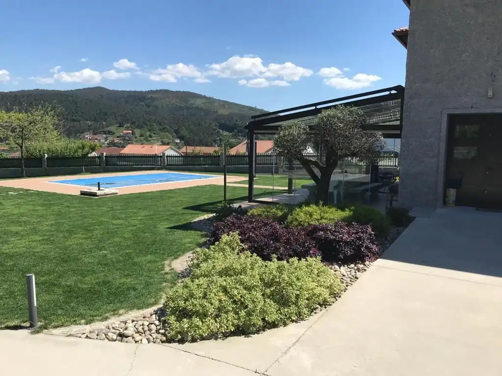 Swimming pool of Houses for sale in Barro  with Private garden, Parquet flooring and Storage room