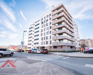 Vista exterior de Pis en venda en  Pamplona / Iruña amb Calefacció, Terrassa i Traster