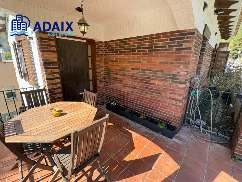 Casa adosada en venda a Roda de Berà