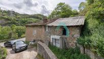 Vista exterior de Casa o xalet en venda en Lena amb Balcó