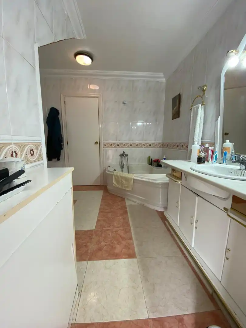 Bany de Casa o xalet en venda en Marchena
