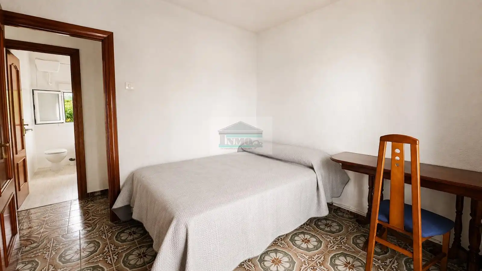 Bedroom of Flat for rent in Granada  with Air Conditioner, Furnished and Balcony