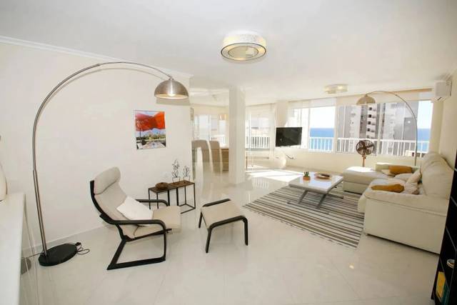 Piso en Alquiler en PAU 5