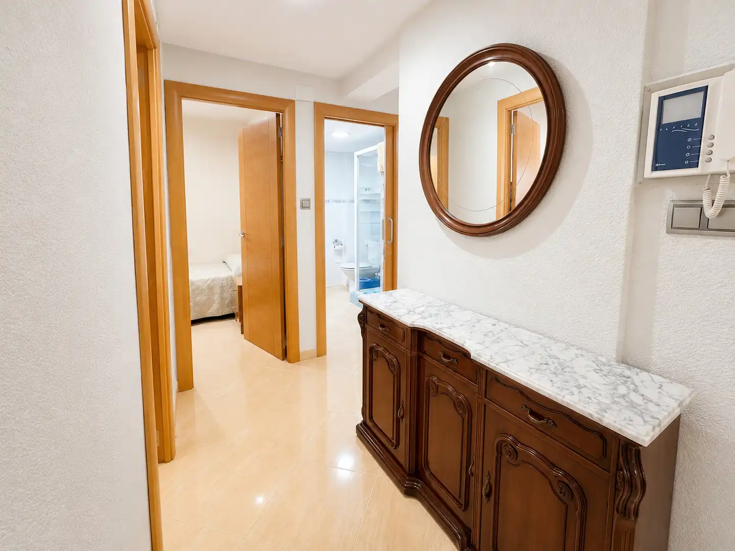Flat for sale in Valencia  with Air Conditioner, Furnished and Oven