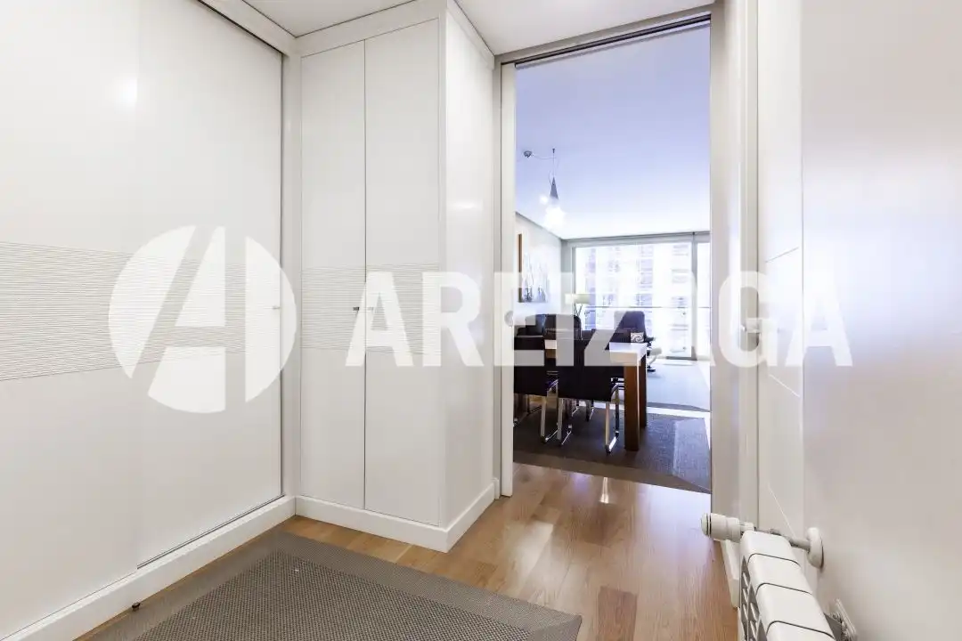 Piso en venta en Donostia - San Sebastián  con Calefacción, Terraza y Balcón