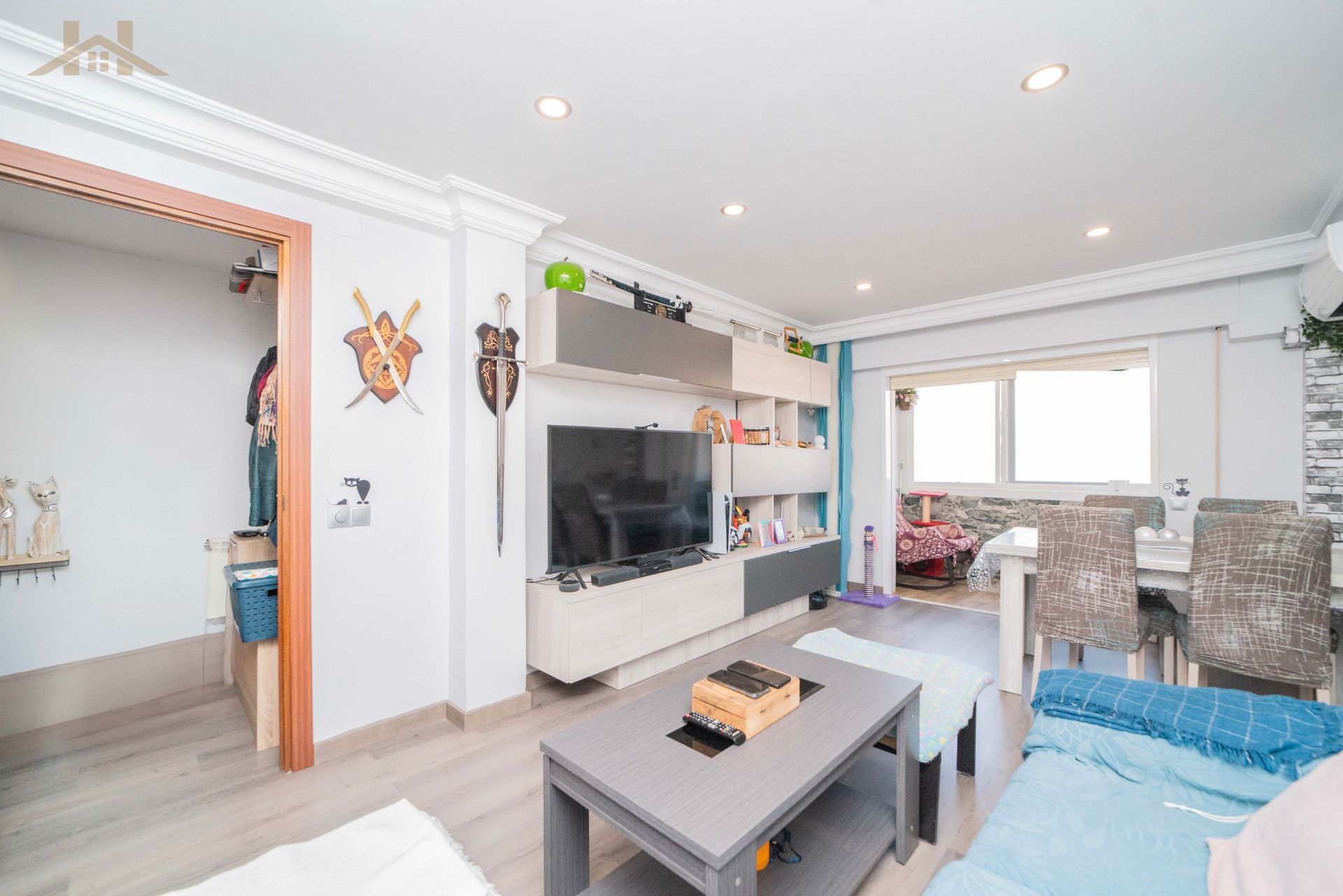 Living room of Flat for sale in Móstoles  with Air Conditioner, Heating and Terrace