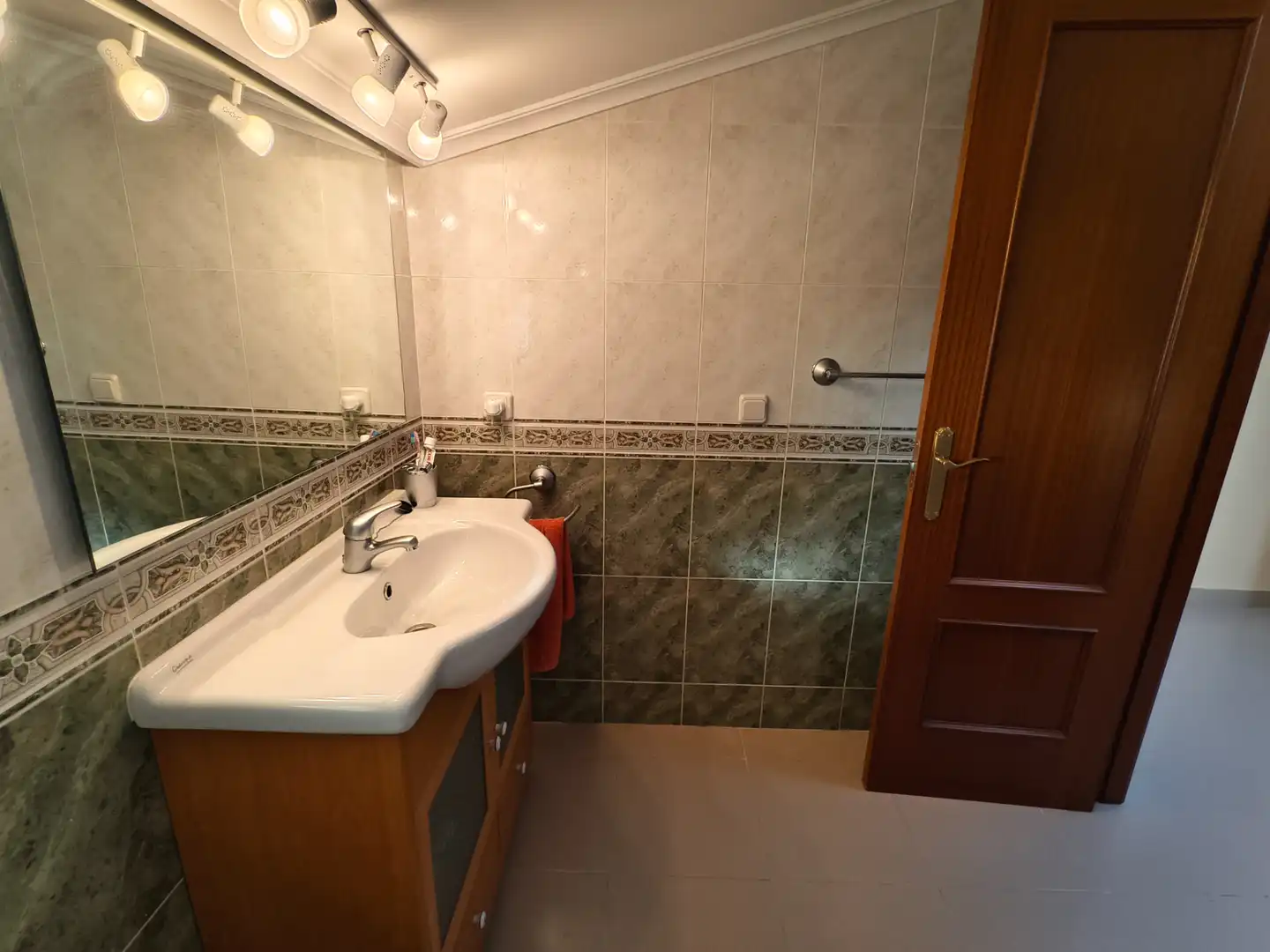 Baño de Casa o chalet en venta en Grijota con Calefacción, Jardín privado y Piscina