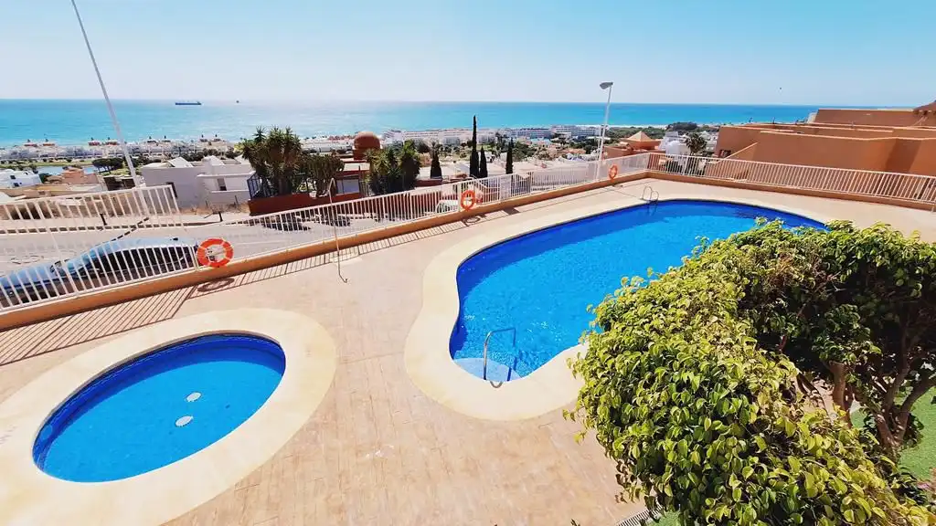 Appartement compact avec piscine à vendre à Marina de la Torre