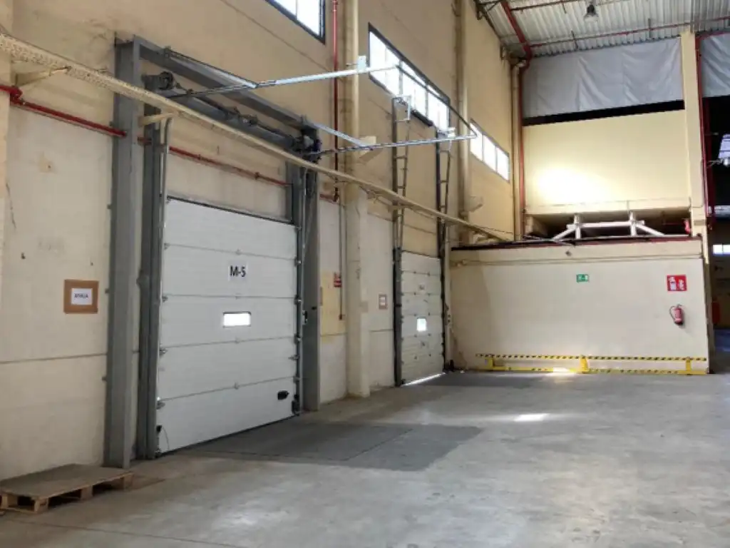 Nave industrial de alquiler en Daganzo de Arriba