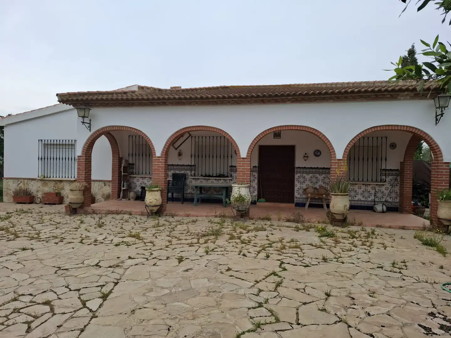 Vista exterior de Finca rústica en venda en Fuente de Piedra amb Jardí privat, Piscina i Moblat