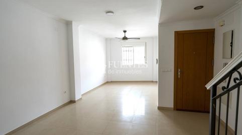 Foto 2 de Casa adosada en venda a Garbinet - Parque de las Avenidas, Alicante