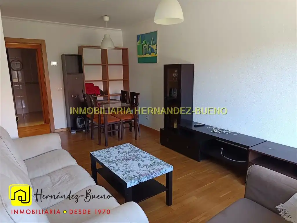 Sala de estar de Piso de alquiler en Salamanca con Calefacción y Amueblado