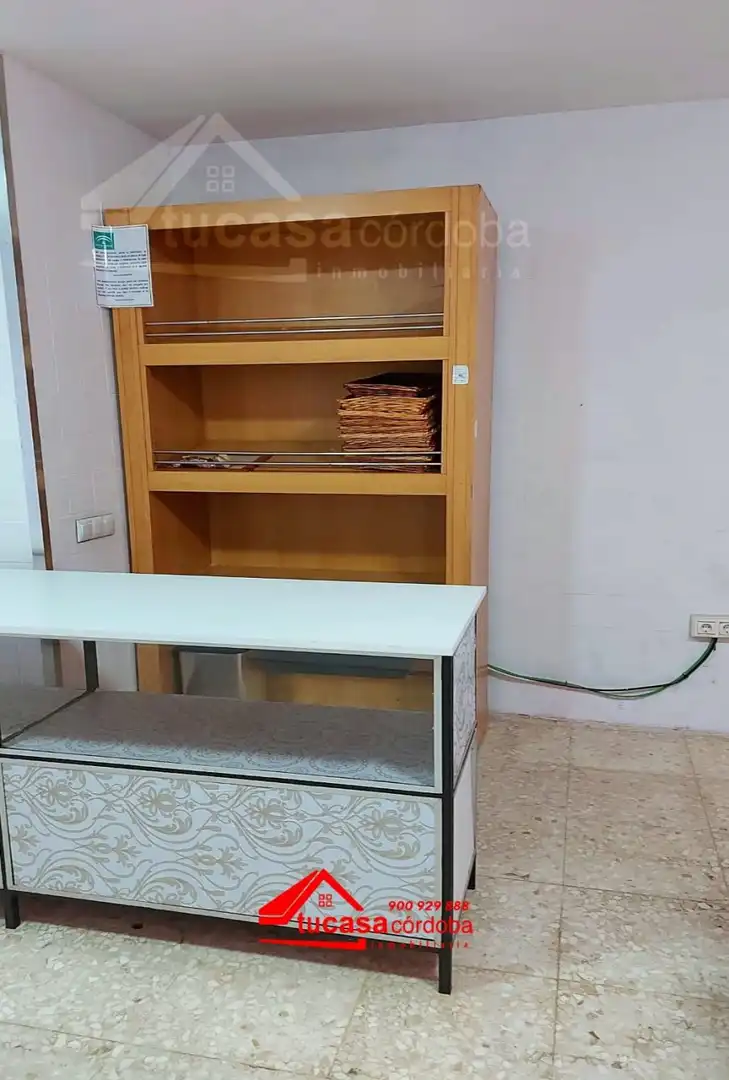 Dormitori de Local en venda en Córdoba