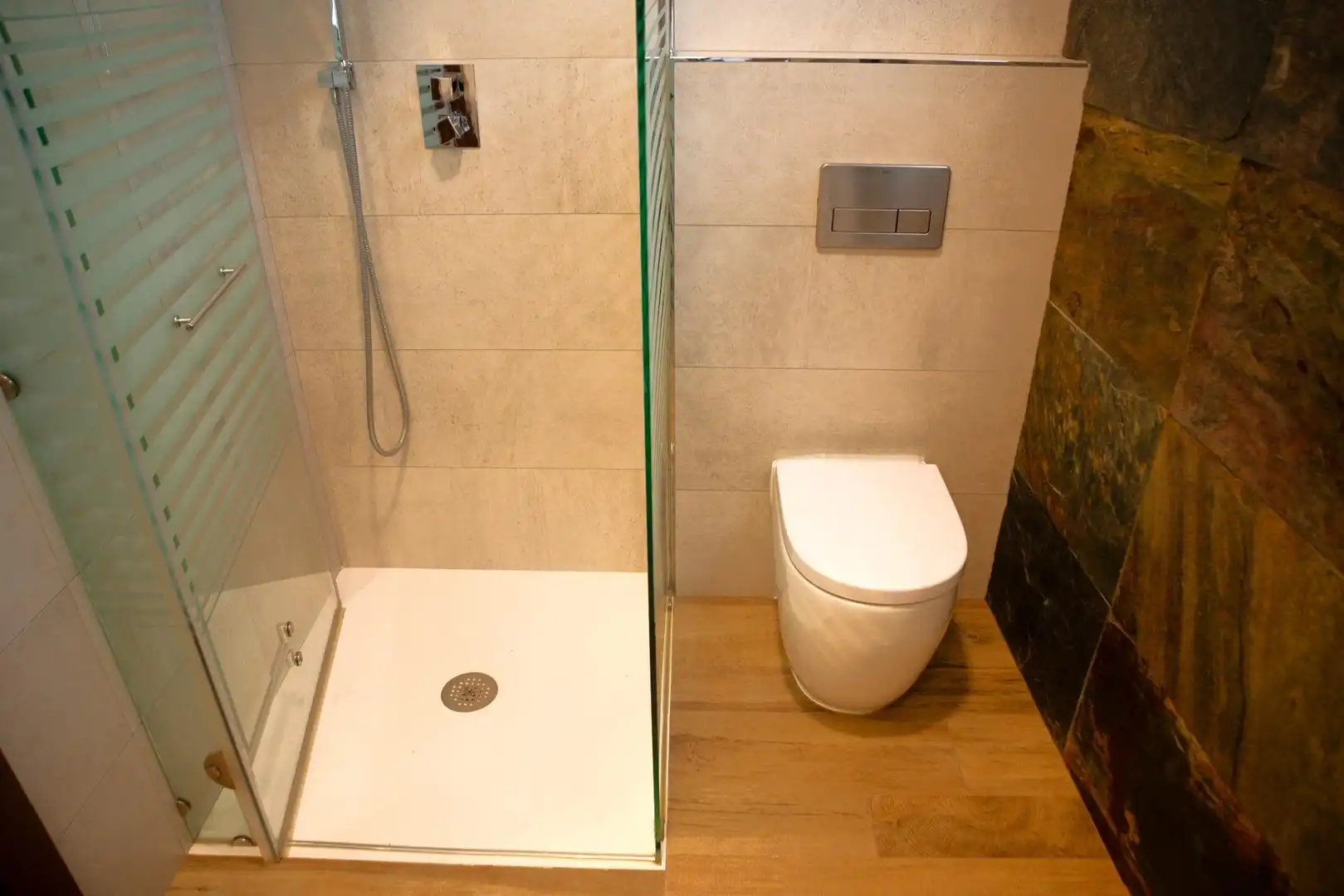 Baño de Casa adosada en venta en Camas con Terraza y Trastero