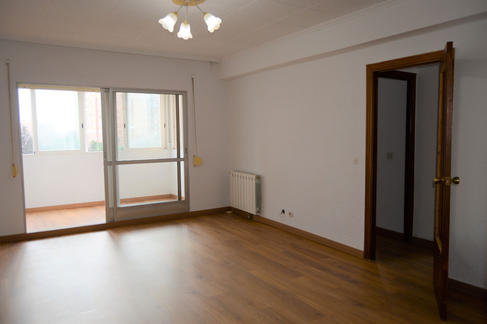 Dormitori de Pis en venda en  Madrid Capital amb Calefacció, Terrassa i Forn