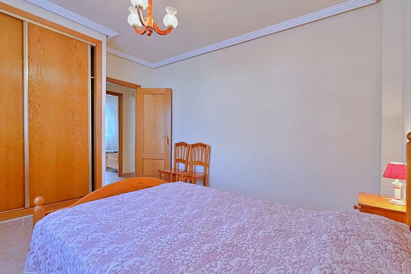 Dormitori de Casa o xalet en venda en Orihuela amb Calefacció, Jardí privat i Terrassa