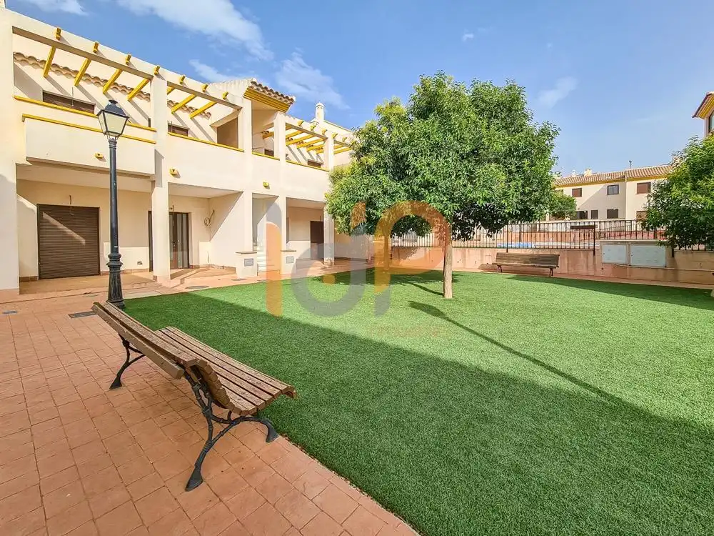 Terraza de Piso en venta en Chirivel con Piscina comunitaria