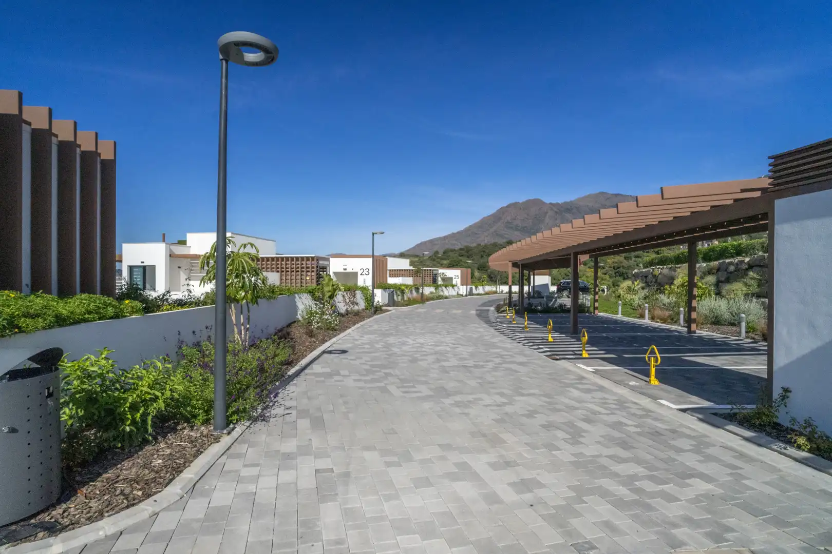 Vista exterior de Àtic de lloguer en Estepona amb Aire condicionat, Calefacció i Terrassa