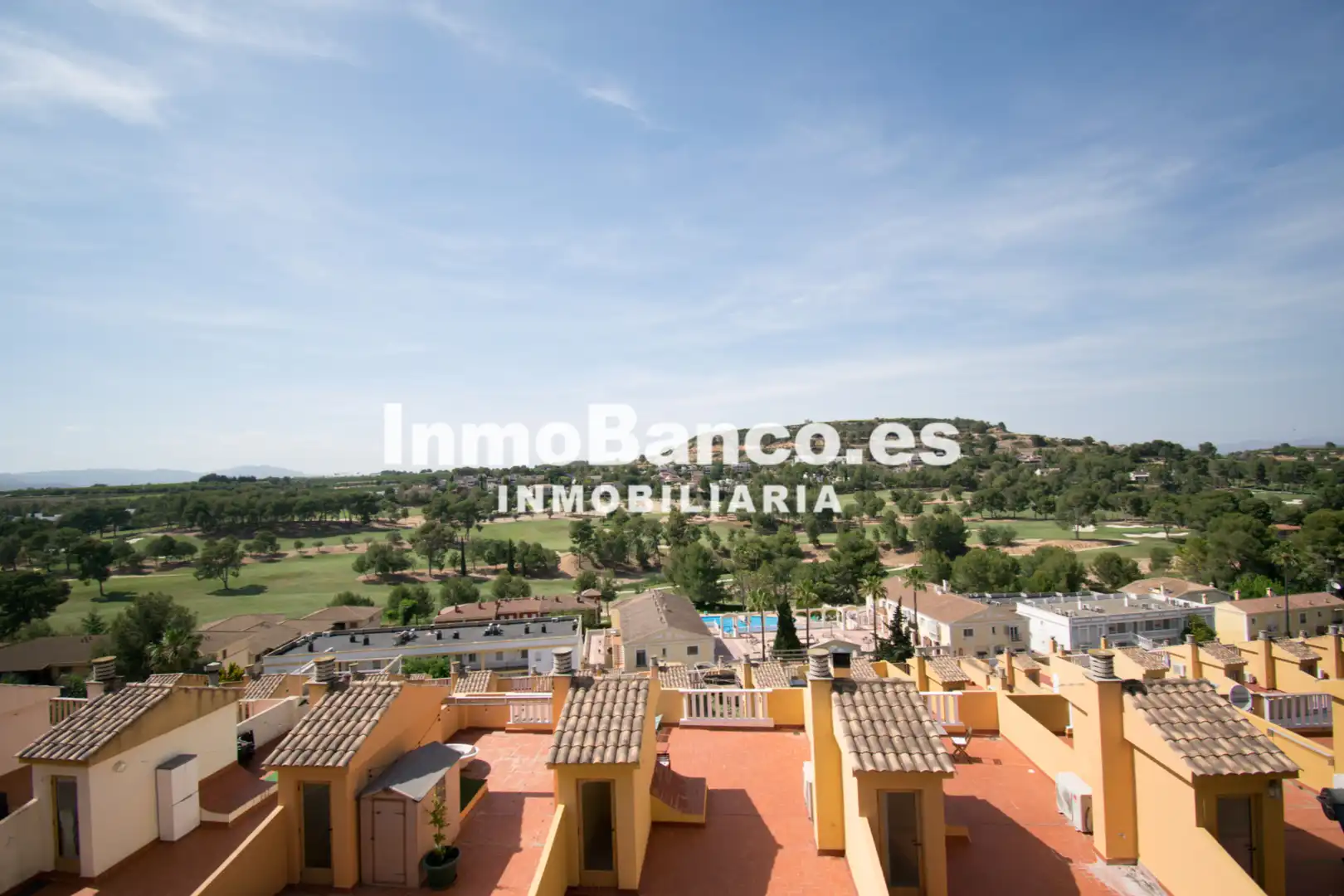 Casa adosada de alquiler en Chiva con Aire acondicionado, Jardín privado y Terraza