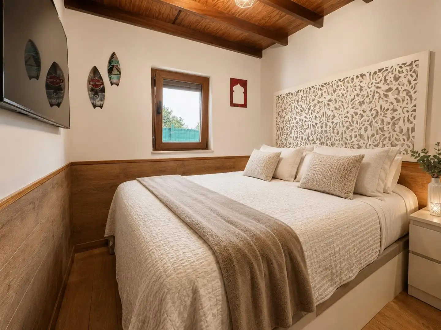 Schlafzimmer von Country house zum Verkauf in Camargo mit Klimaanlage, Heizung und Terrasse