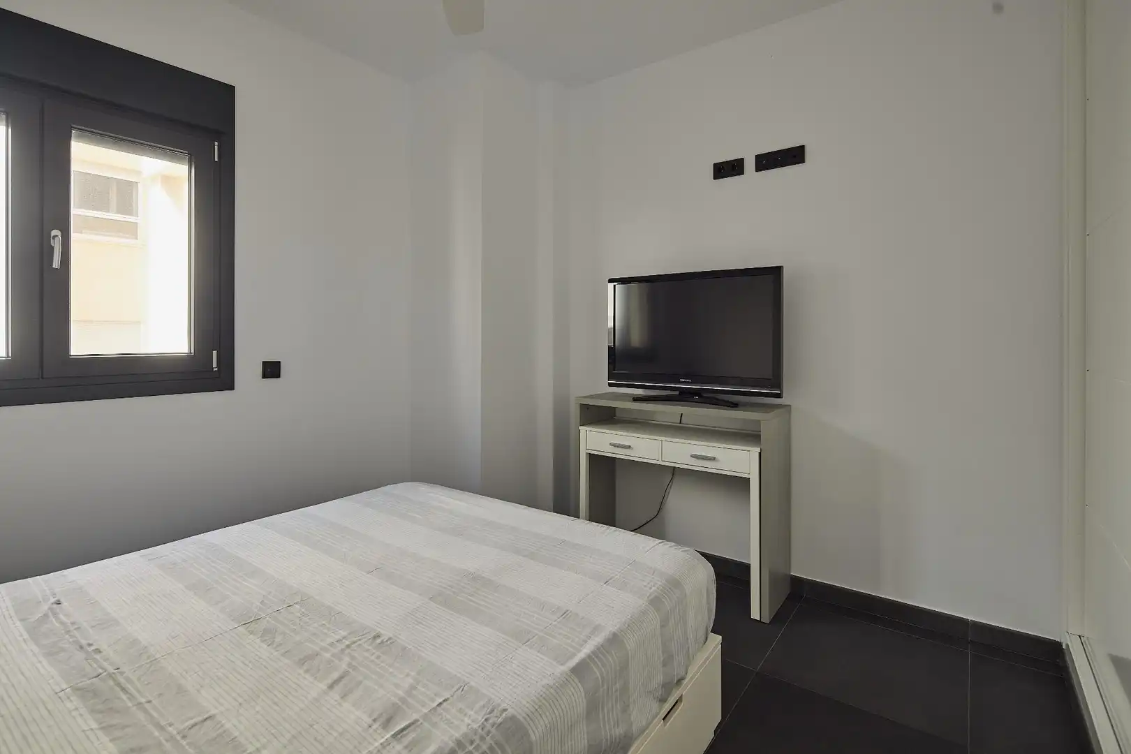 Habitación de Dúplex en venta en Cádiz con Aire acondicionado y Trastero